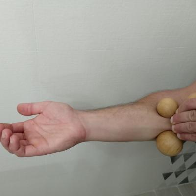 Boulado corps taille l sur avant bras avec deux grosses boules
