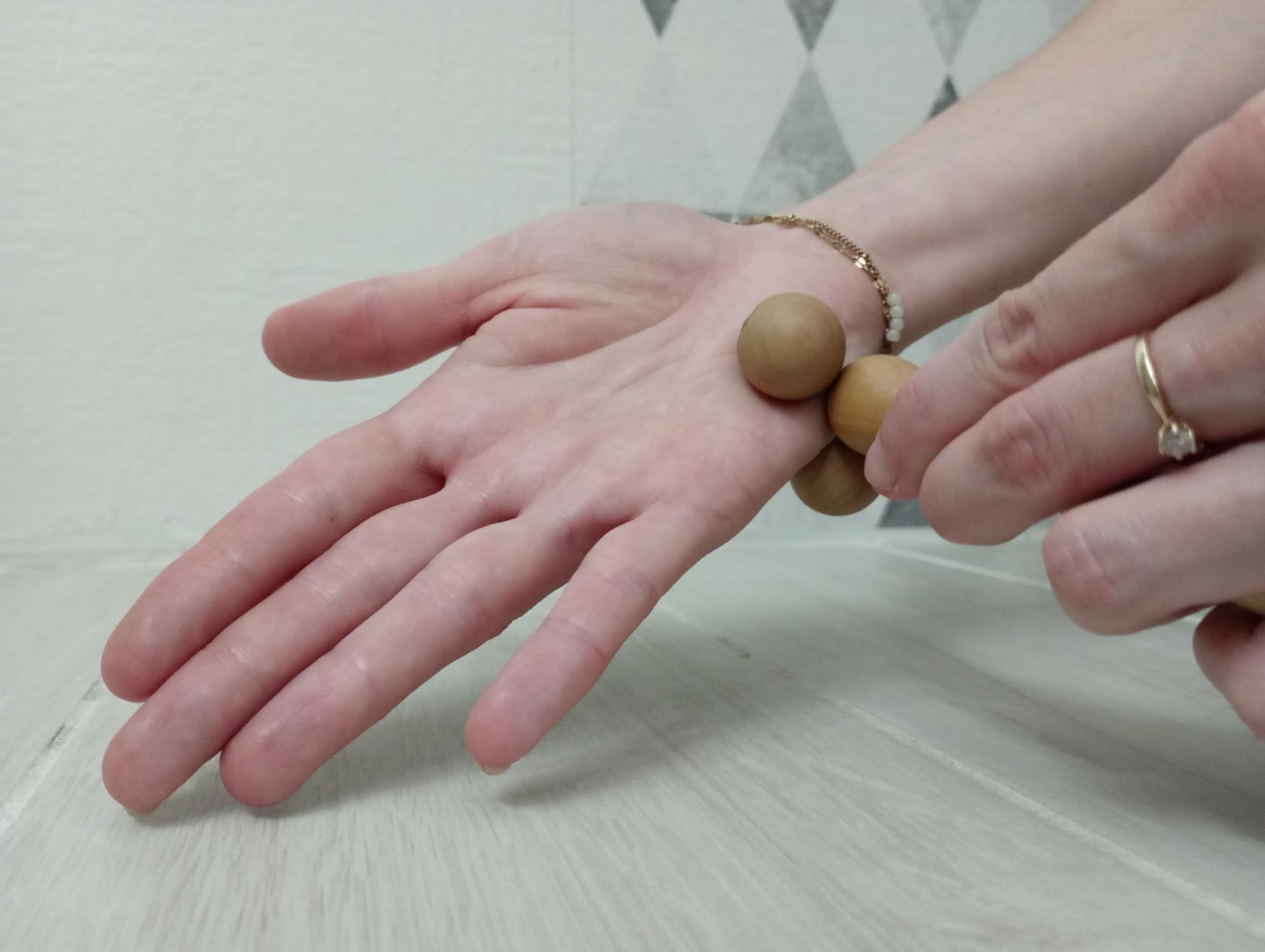 Mini palpeur parallele au muscle abducteur du petit doigt