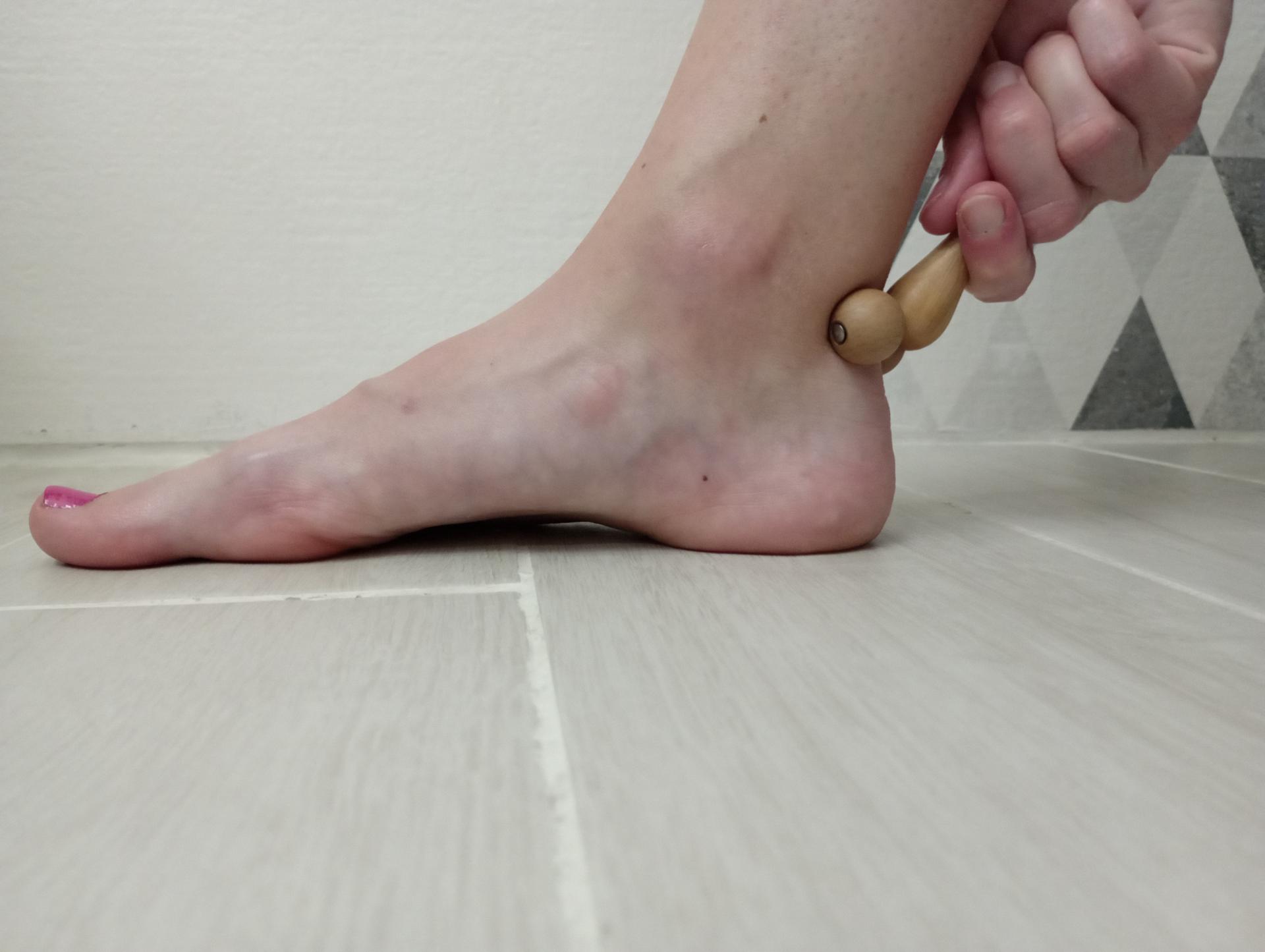 Mini palpeur parallele au tendon d achille