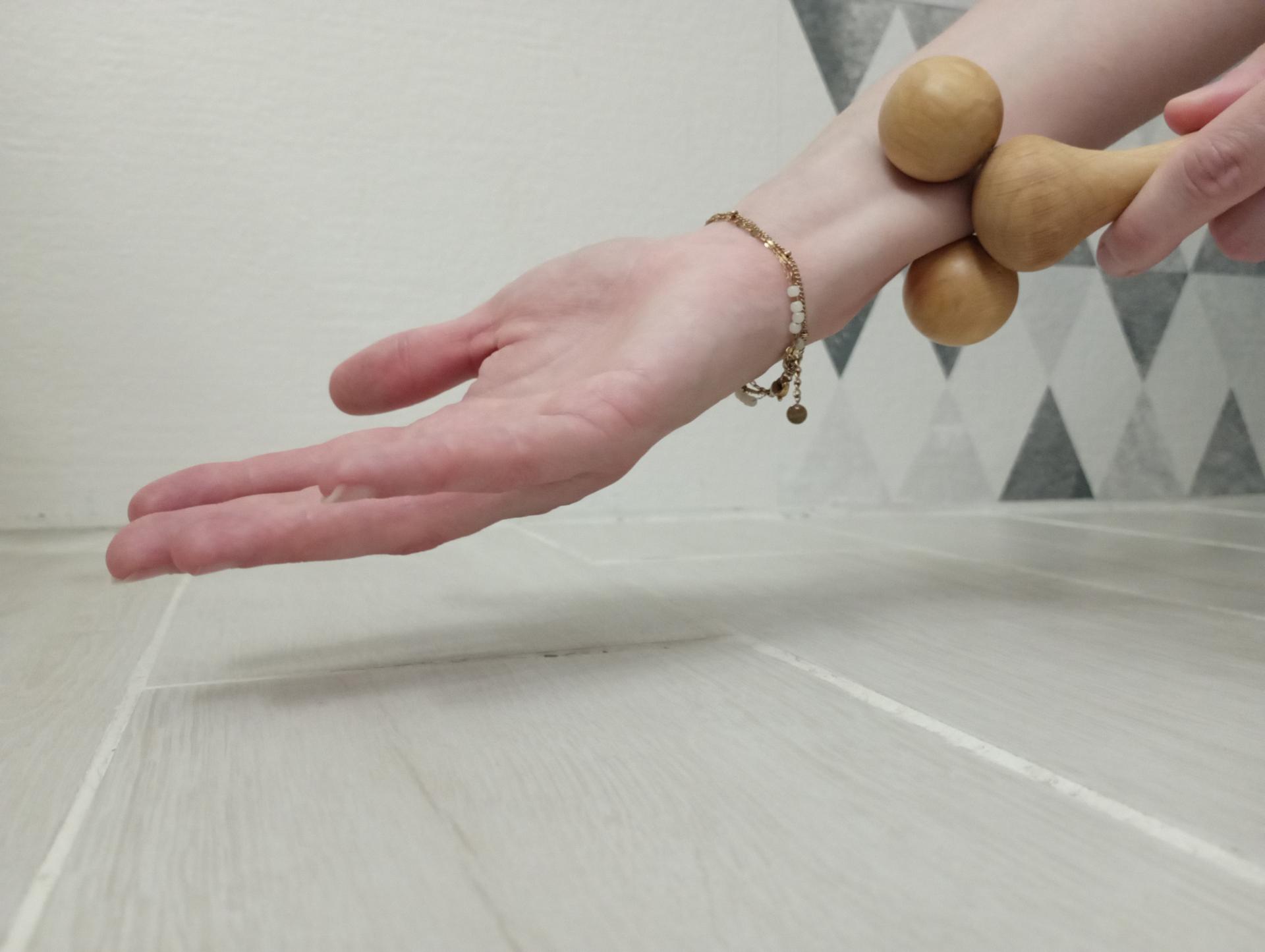 Palpeur moyens Doux parallèle a l avant bras
