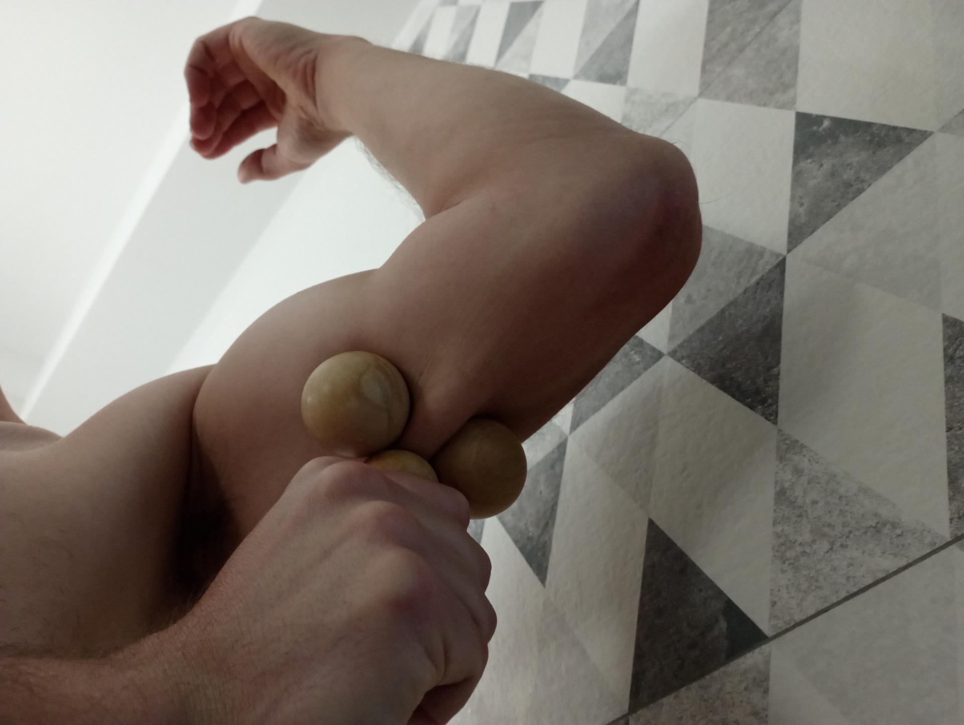 Palpeur moyen Intense perpendiculaire au bras