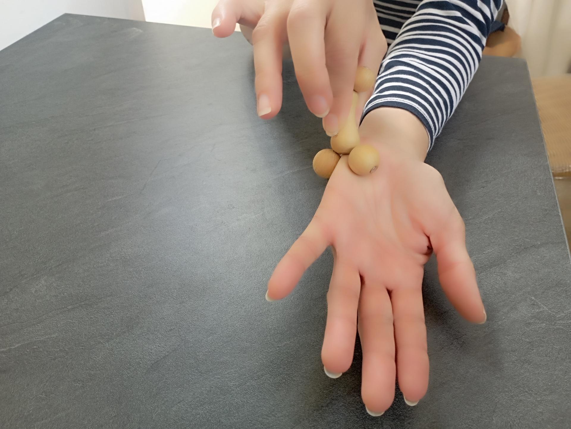 Utilisation boulado visage sur pomme de main